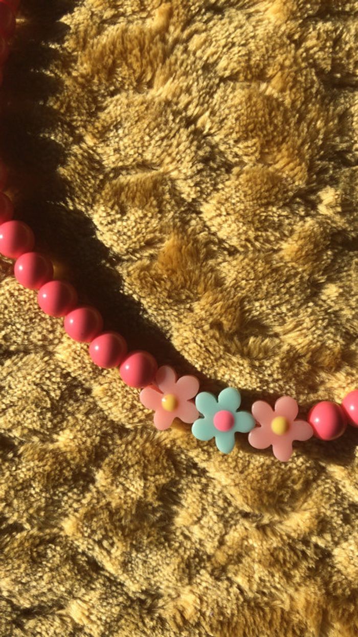 Sergent major collier perle corail avec 6 fleurs - photo numéro 5