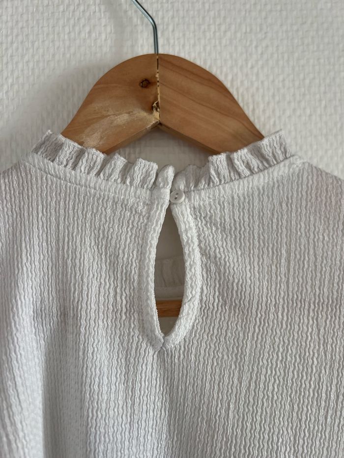 Blouse blanche à broderies et volants Promod taille M - photo numéro 3