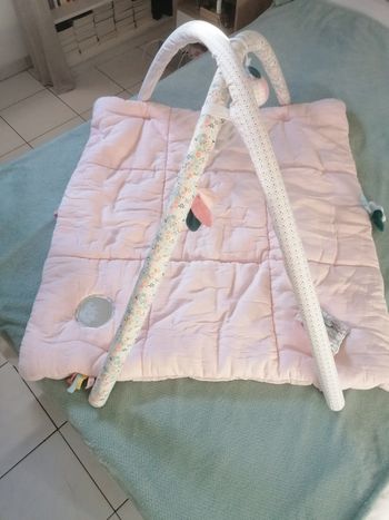Tapis d'éveil tissus gaz coton rose vert baudet