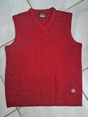 Très beau pull sans manche laine