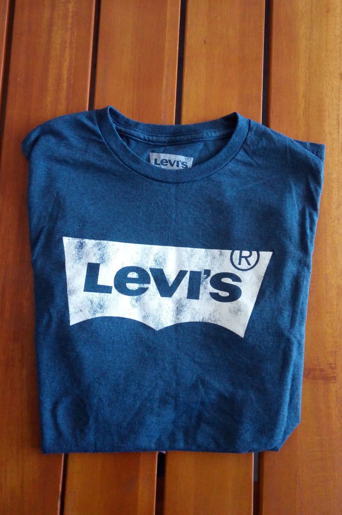 Tee-shirt bleu