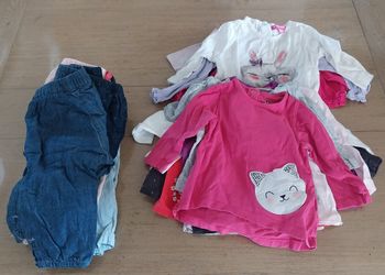 Lot de vêtements fille 6mois en bon état