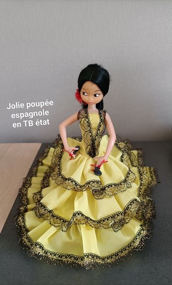 Poupée espagnole TB état