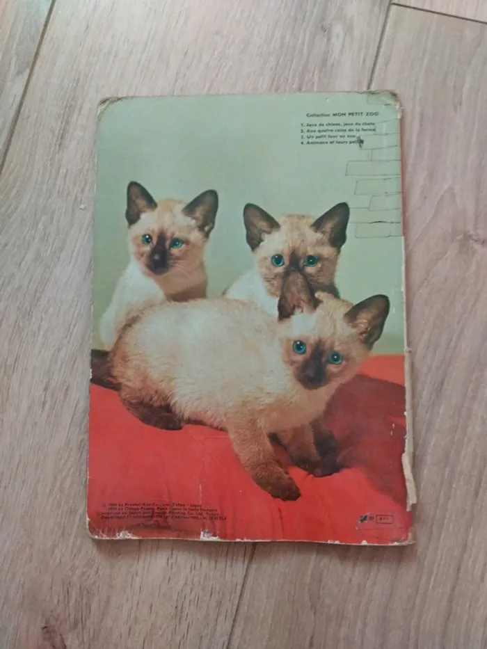 Livre vintage cartonné jeu de chiens et de chats - photo numéro 2