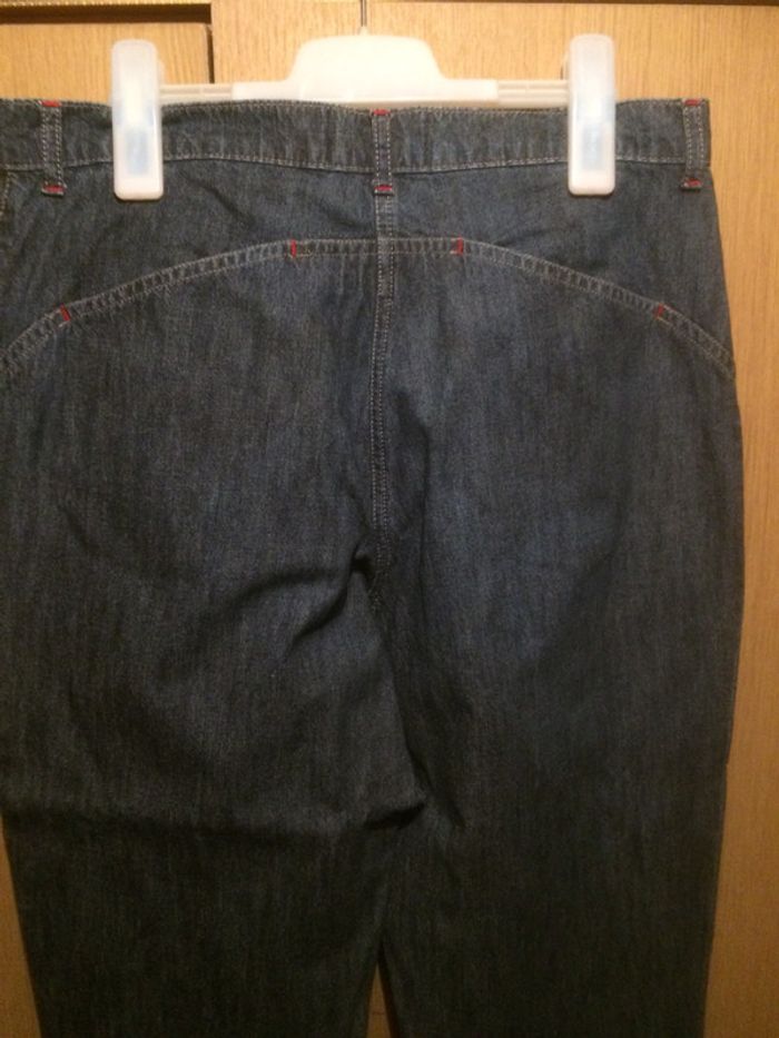 Jean fin femme taille 42 - photo numéro 4