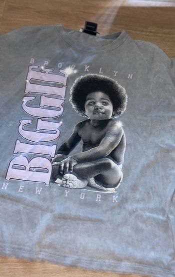 Tee shirt graphic