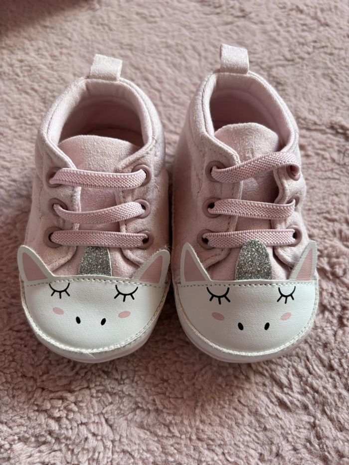 Chaussure bébé 18