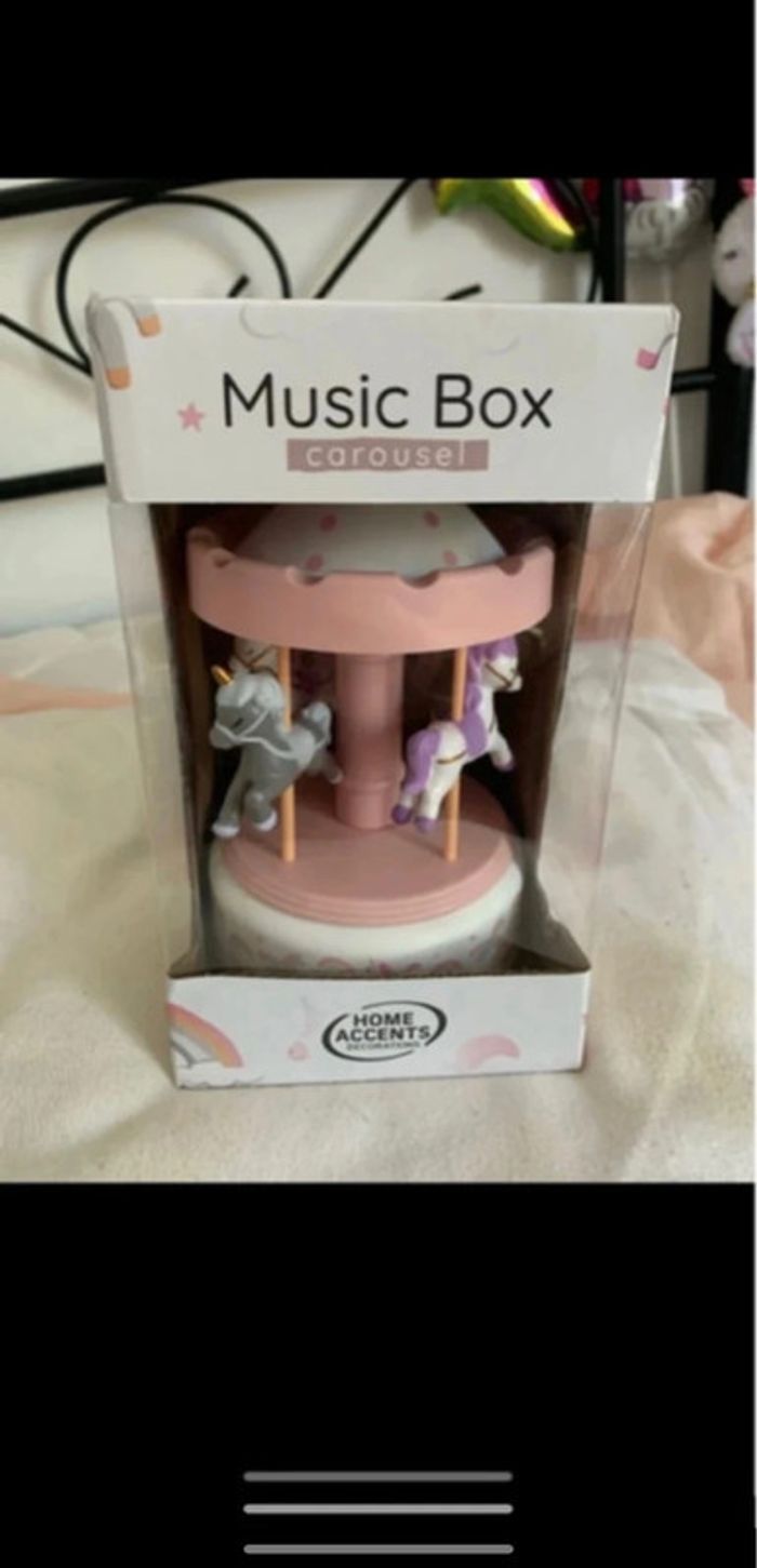Boîte à musique carrousel