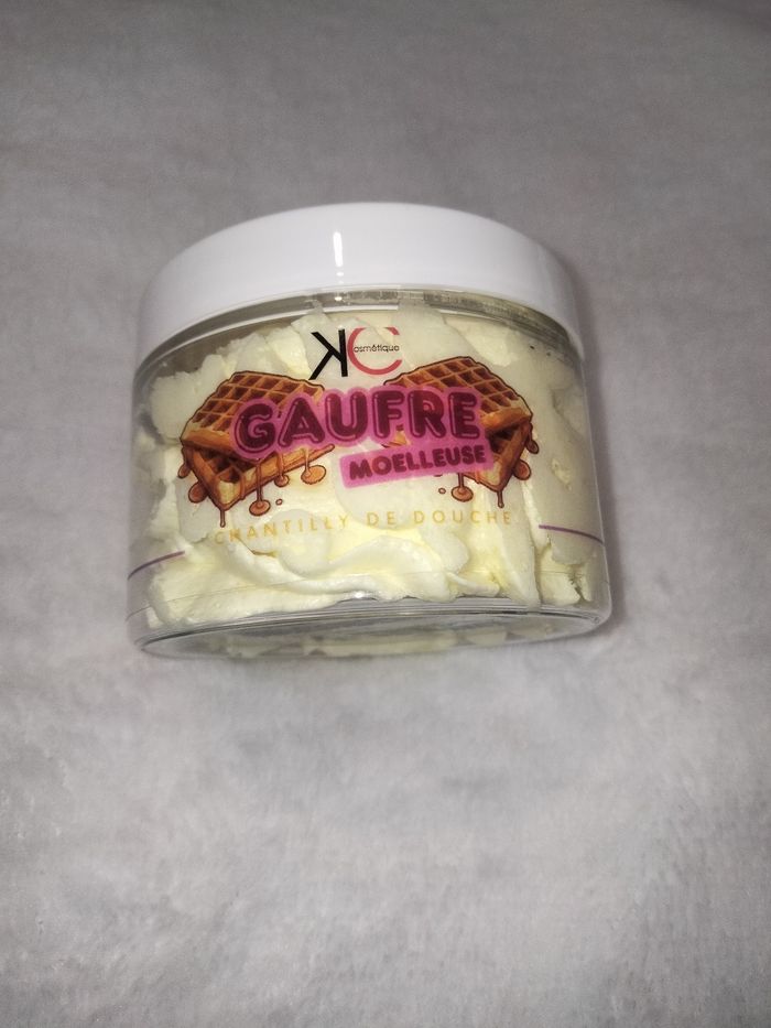 Chantilly de douche/ savon fouetté Gaufre moelleuse