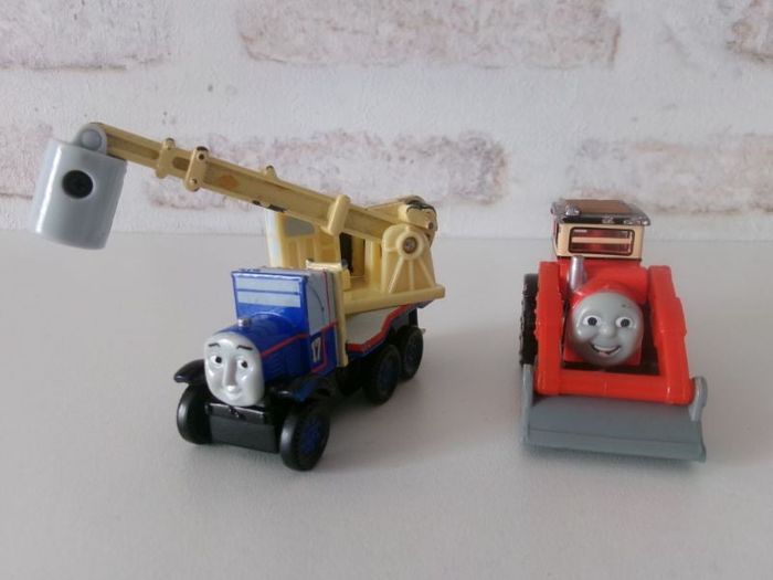 Locomotives / trains / Véhicules / camion Thomas et ses amis (24)