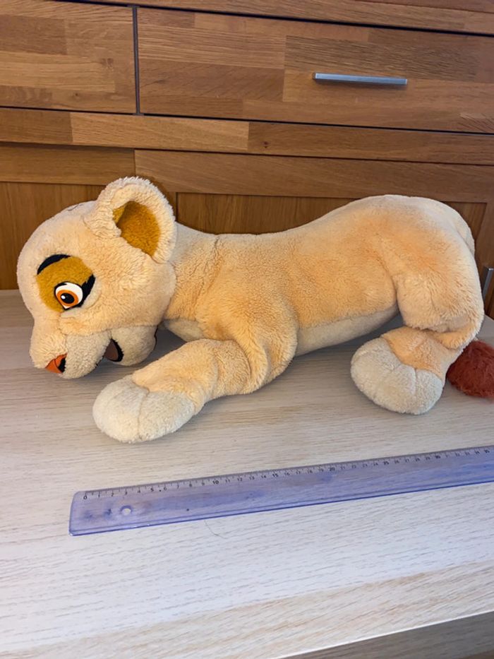 Grande peluche Kiara roi lion honneur tribu range pyjama Disney