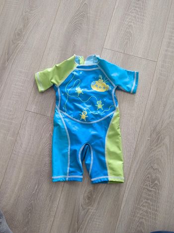 Combinaison natation 9-12m