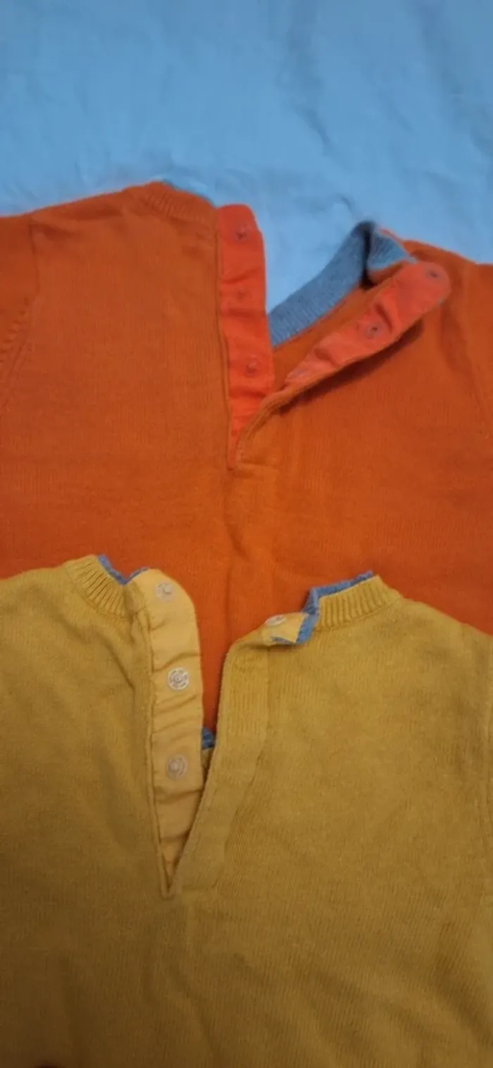2 pull col V en très bon état - photo numéro 4