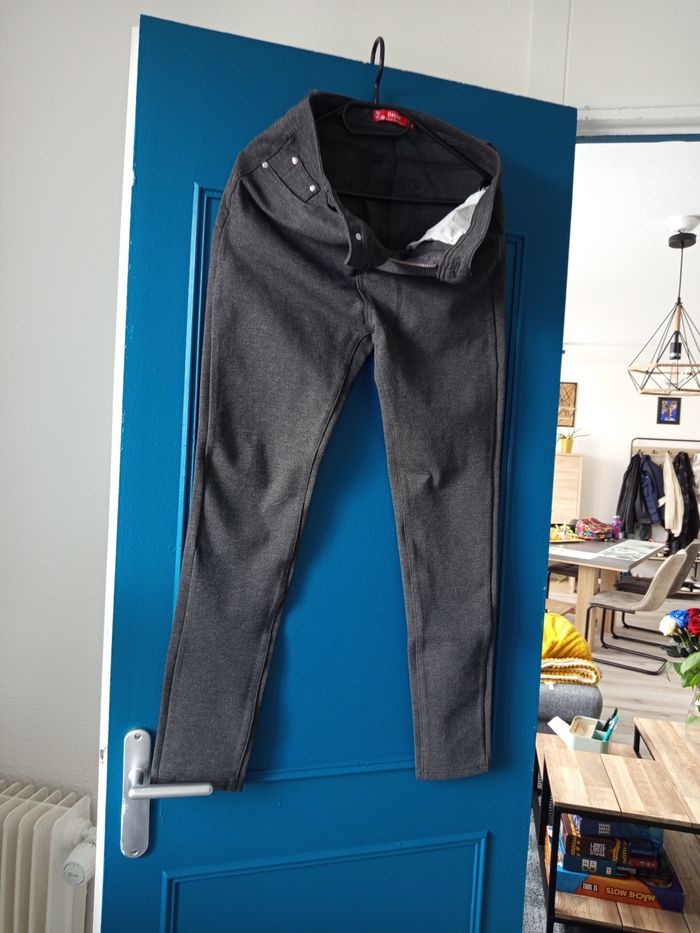 Pantalon femme gris