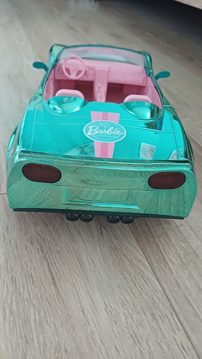 Voiture télécommandée Barbie - photo numéro 4