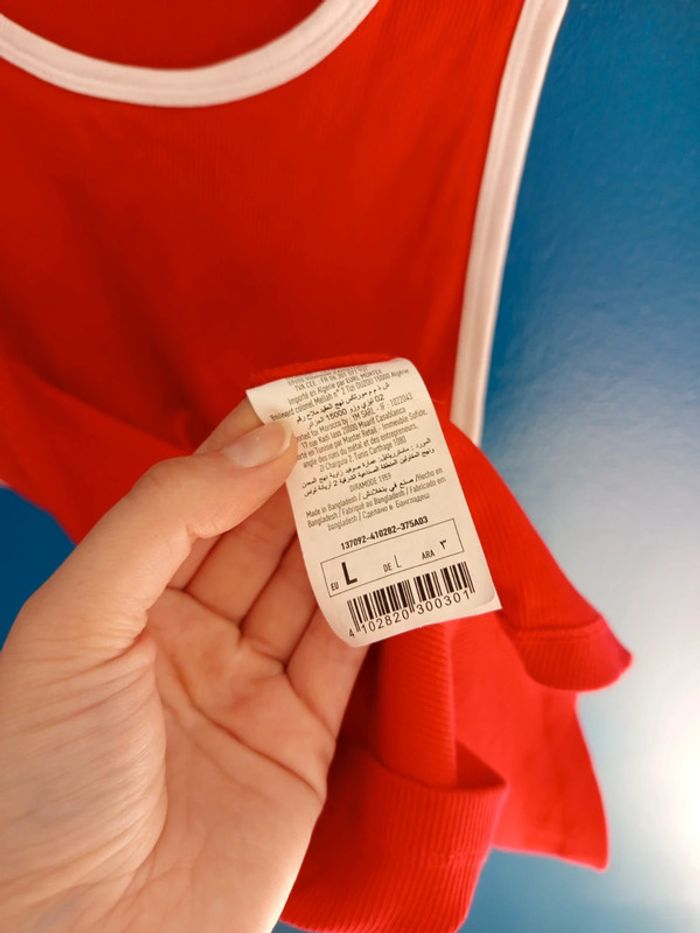 Débardeur rouge et blanc - photo numéro 3