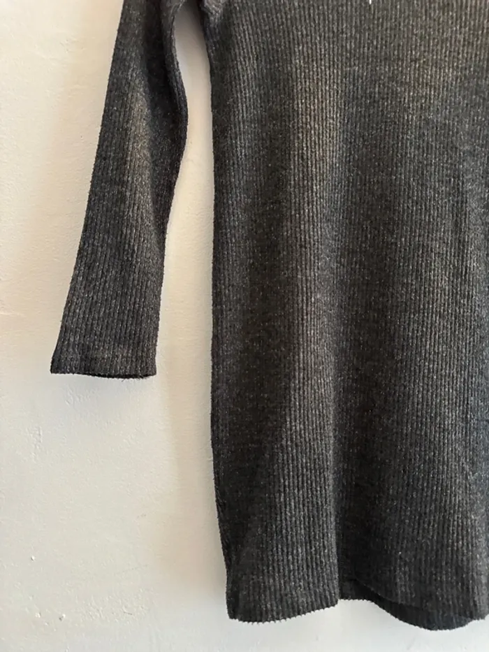 Robe grise 8/9 ans - photo numéro 3