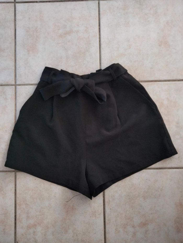 Short habillé noir
