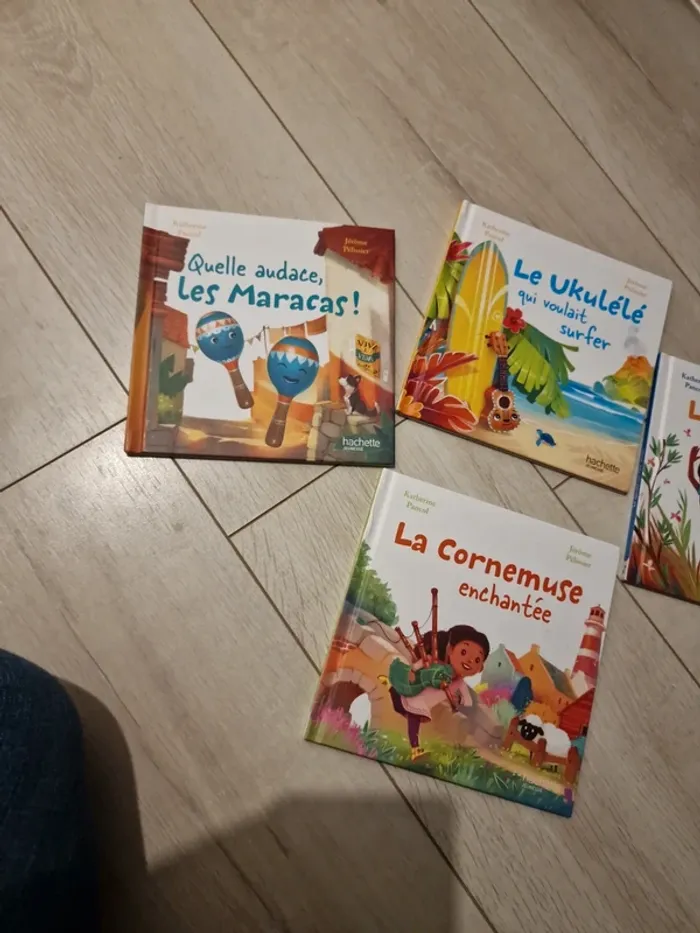 Lot Livres Mac Do Thème En Avant la Musique - photo numéro 2