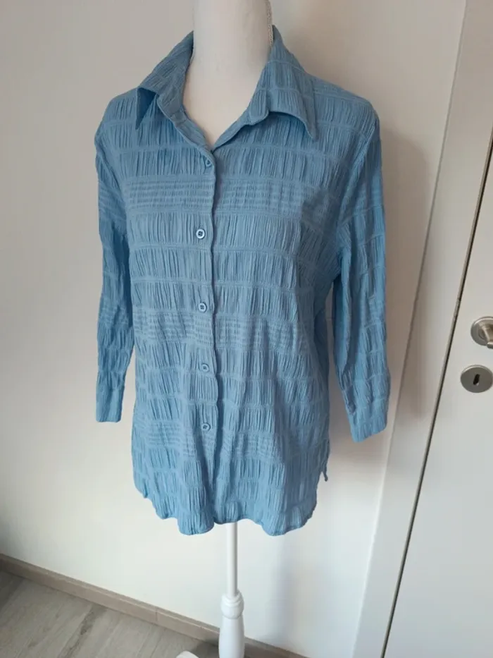 Chemise texturée bleu ciel damart – T. 40 (taille flexible) - photo numéro 2