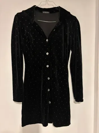 Jolie robe noir  de fête New Collection taille 36-38