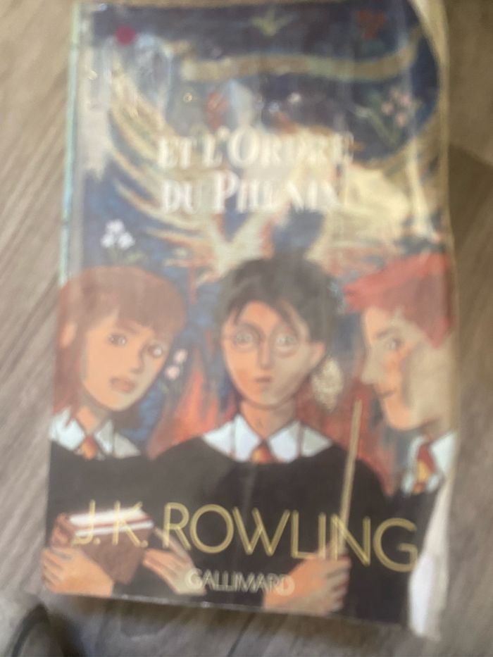 Livre Harry potter et l’Ordre dû phénix. - photo numéro 3
