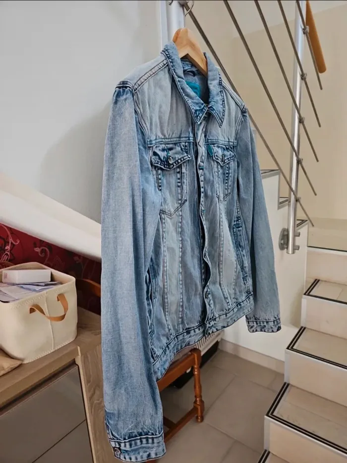 Veste en jean effet usé - photo numéro 3