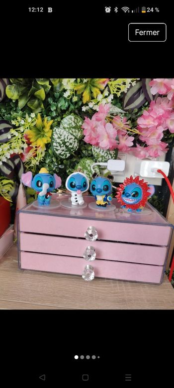 Lot figurines stitch