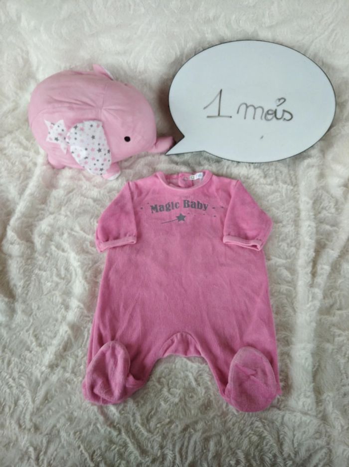 Pyjama grenouillère velours Fille 1 mois "Magic Baby" étoiles et baguette magique Kitchoun