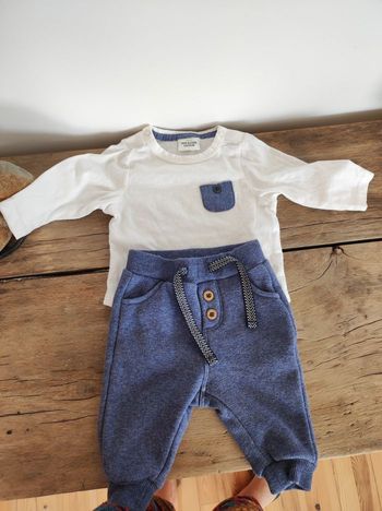 Ensemble tape à l'oeil