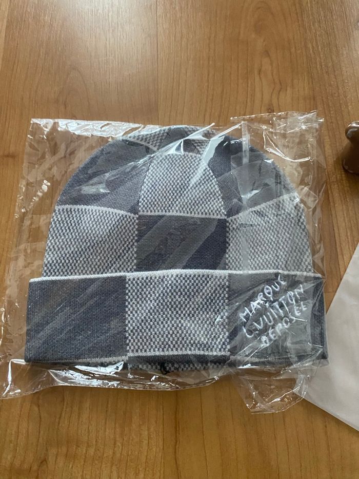 Bonnet L V Gris - photo numéro 6