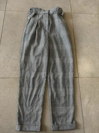 Pantalon blanc et noir Pimkie, taille 34, très bon état, 34x95cm