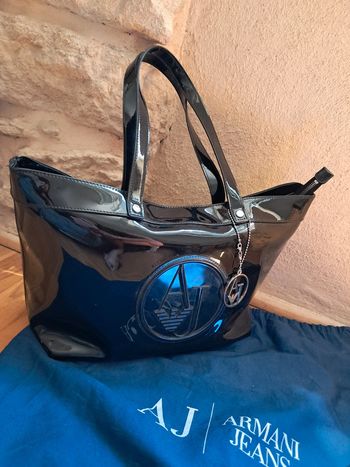 Sac Armani Jeans noir verni bon état