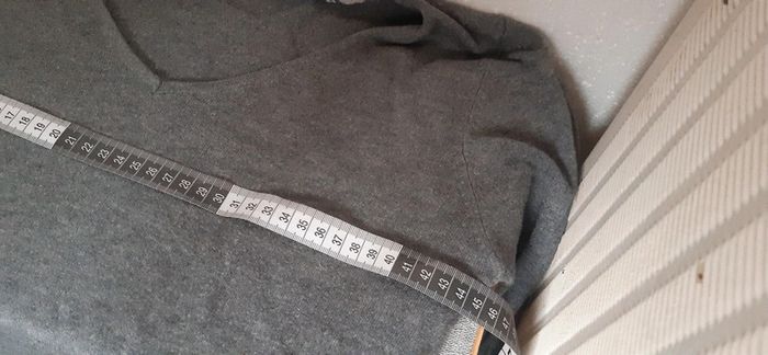 Pull col V taille M 38 - photo numéro 10