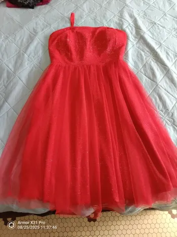 Robe rouge a paillettes cache cache S