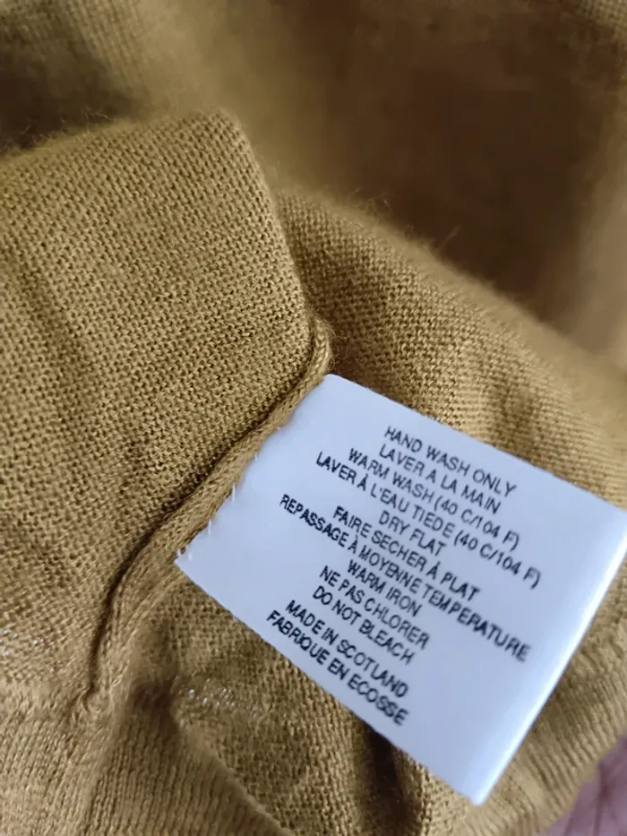 Yves Saint Laurent "Pull fi' vintage moutarde" t. 34/36 - photo numéro 8