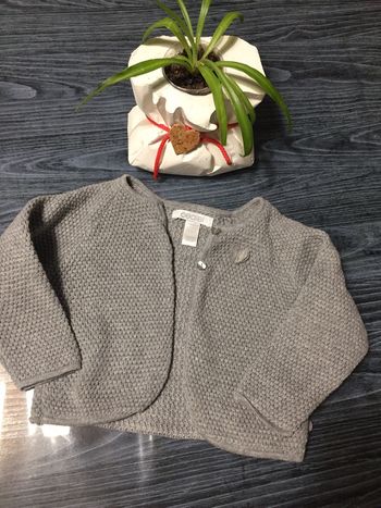 Gilet Okaidi 6 mois tbe