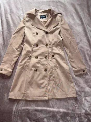 Trench femme taille 38 beige en très bon état