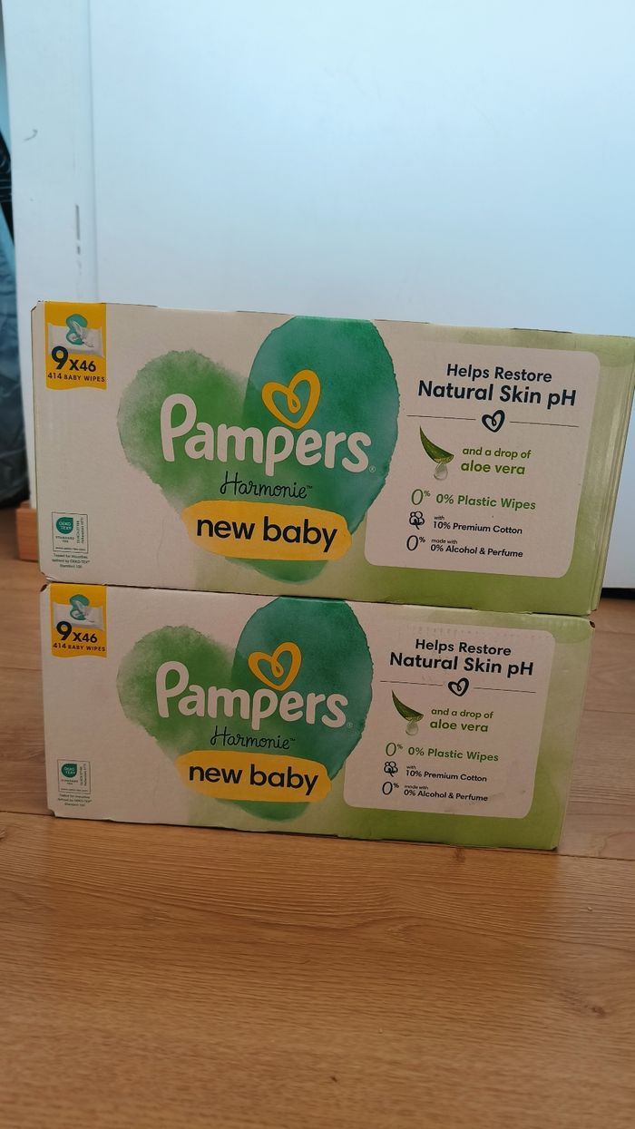 2 cartons de lingettes Pampers harmonie