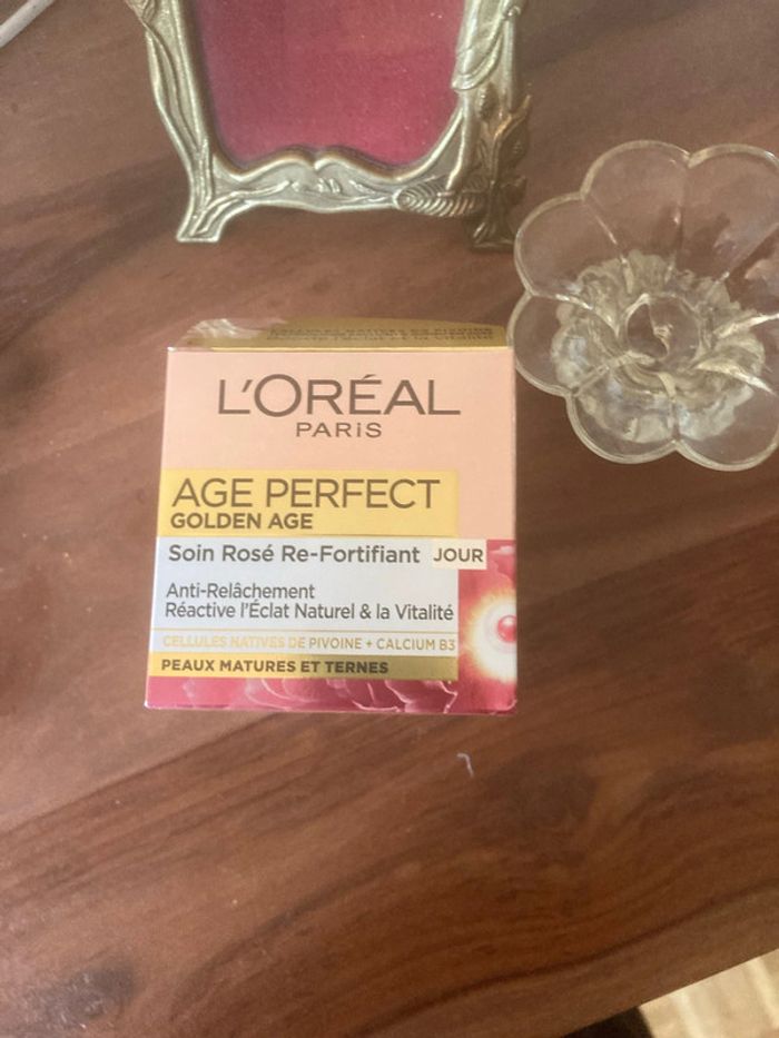 Soin creme de jour âge Perfect l OREAL