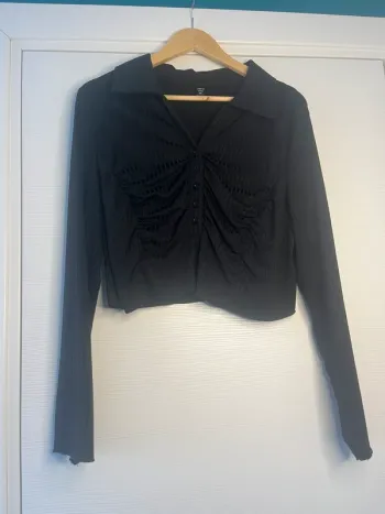 🔹 Crop Top Noir – Shein Curve 🔹