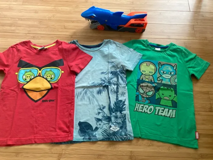 8 ans - Set de 3 t-shirt manches courtes - rouge, vert, bleu ciel palmier