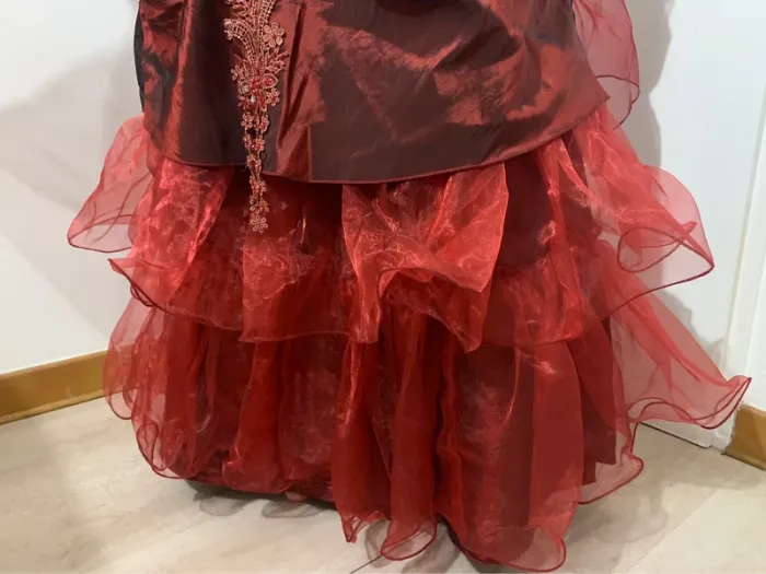 Robe de soirée femme rouge satinée - photo numéro 5