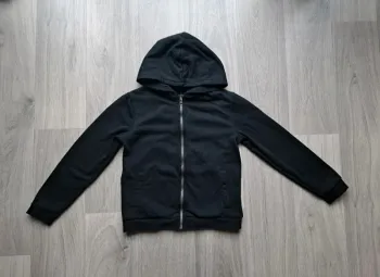 Gilet zippé sweat zippé Kiabi à capuche