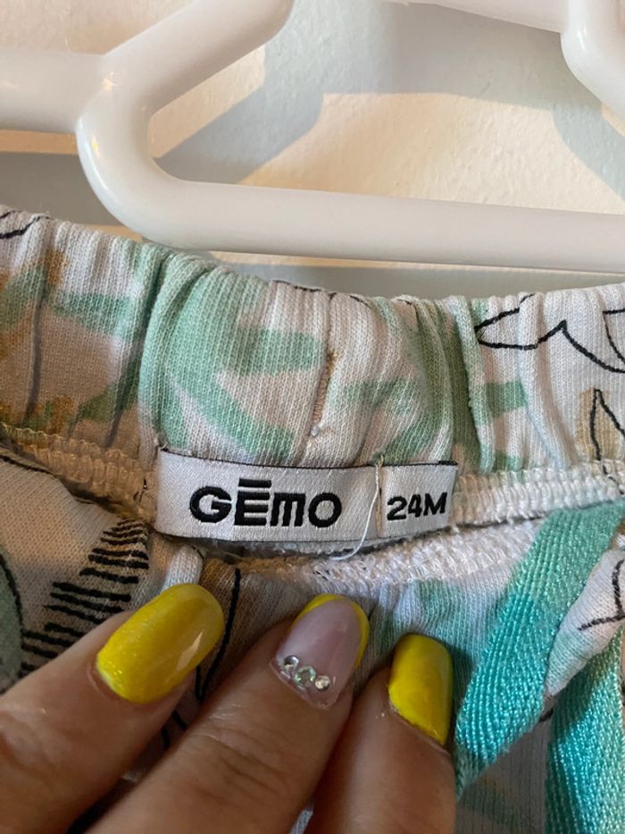 Short deux ans - photo numéro 2