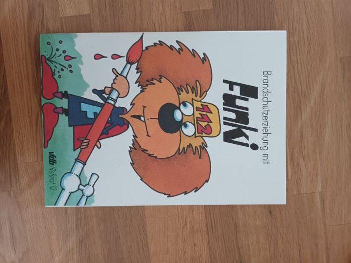 livre a lire et a colorier