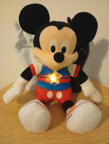 Peluche mickey disney son et lumière 35cm tbe Disney