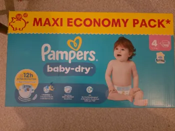 Couches pampers taille 4