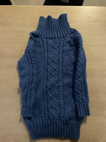 Pull en laine fait main taille 6 ans