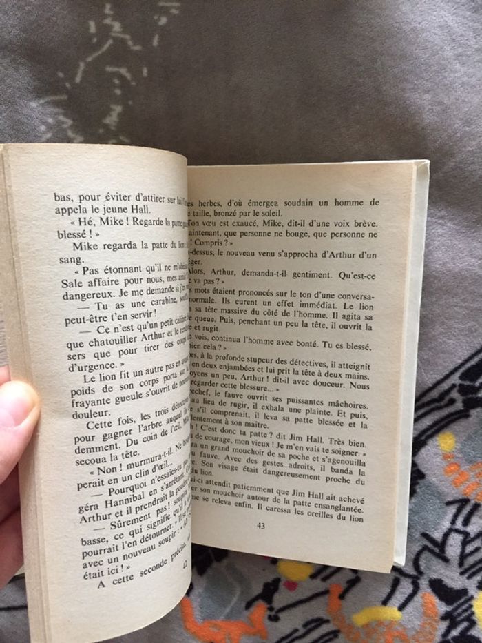 Le lion qui claquait des dents Alfred Hitchcock bibliothèque verte Hachette - photo numéro 9